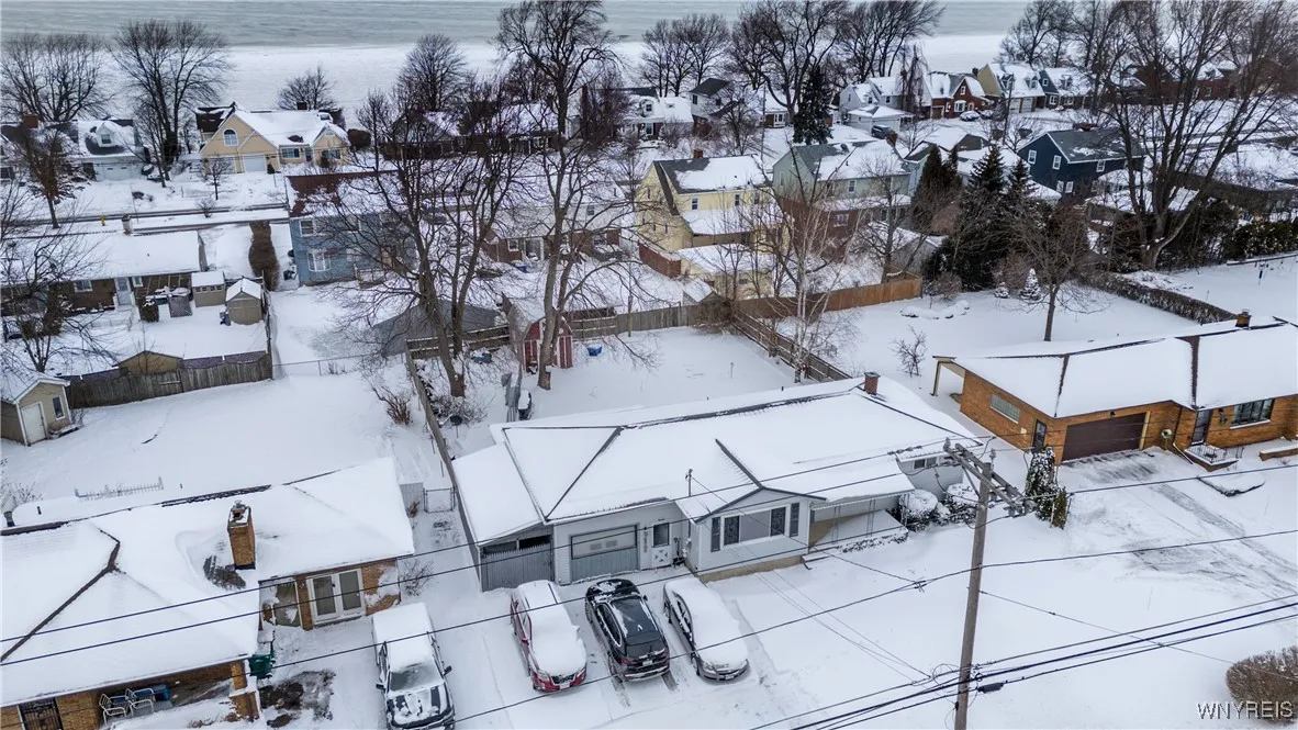 4764 Lake Shore Road, Hamburg, New York 14075, Hamburg, New York 14075, 2 Bedrooms Bedrooms, 6 Rooms Rooms,2 BathroomsBathrooms,Residential,Closed,4764 Lake Shore Road, Hamburg, New York 14075,0,B1584505
