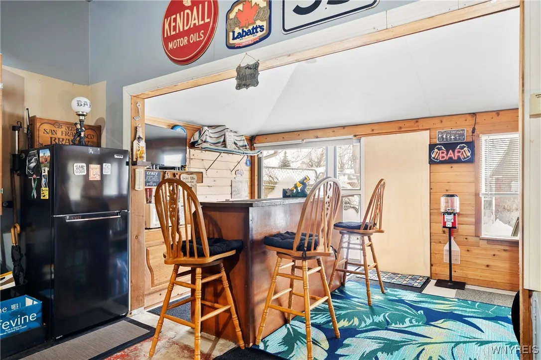 4764 Lake Shore Road, Hamburg, New York 14075, Hamburg, New York 14075, 2 Bedrooms Bedrooms, 6 Rooms Rooms,2 BathroomsBathrooms,Residential,Closed,4764 Lake Shore Road, Hamburg, New York 14075,0,B1584505