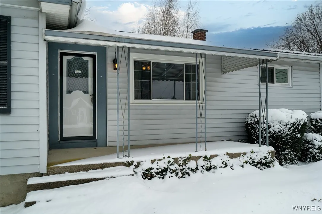 4764 Lake Shore Road, Hamburg, New York 14075, Hamburg, New York 14075, 2 Bedrooms Bedrooms, 6 Rooms Rooms,2 BathroomsBathrooms,Residential,Closed,4764 Lake Shore Road, Hamburg, New York 14075,0,B1584505