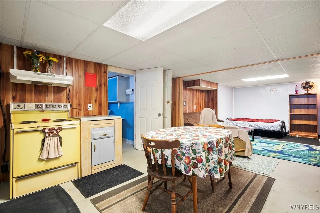 4764 Lake Shore Road, Hamburg, New York 14075, Hamburg, New York 14075, 2 Bedrooms Bedrooms, 6 Rooms Rooms,2 BathroomsBathrooms,Residential,Closed,4764 Lake Shore Road, Hamburg, New York 14075,0,B1584505