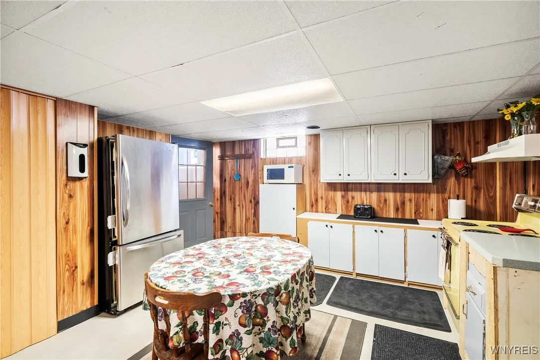 4764 Lake Shore Road, Hamburg, New York 14075, Hamburg, New York 14075, 2 Bedrooms Bedrooms, 6 Rooms Rooms,2 BathroomsBathrooms,Residential,Closed,4764 Lake Shore Road, Hamburg, New York 14075,0,B1584505