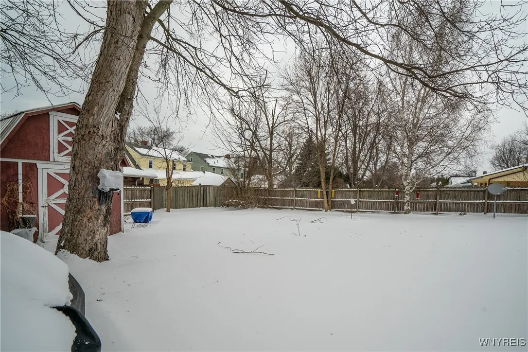 4764 Lake Shore Road, Hamburg, New York 14075, Hamburg, New York 14075, 2 Bedrooms Bedrooms, 6 Rooms Rooms,2 BathroomsBathrooms,Residential,Closed,4764 Lake Shore Road, Hamburg, New York 14075,0,B1584505