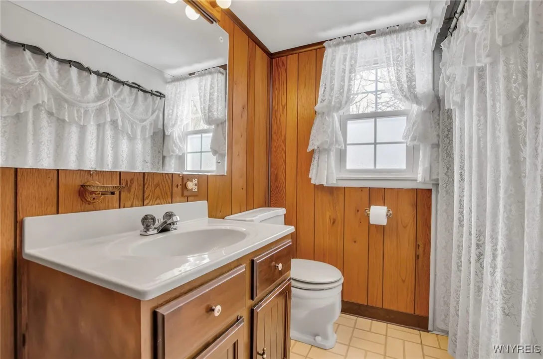 79 Buffalo Road, Aurora, New York 14052, Aurora, New York 14052, 3 Bedrooms Bedrooms, 6 Rooms Rooms,1 BathroomBathrooms,Residential,Closed,79 Buffalo Road, Aurora, New York 14052,0,B1584364