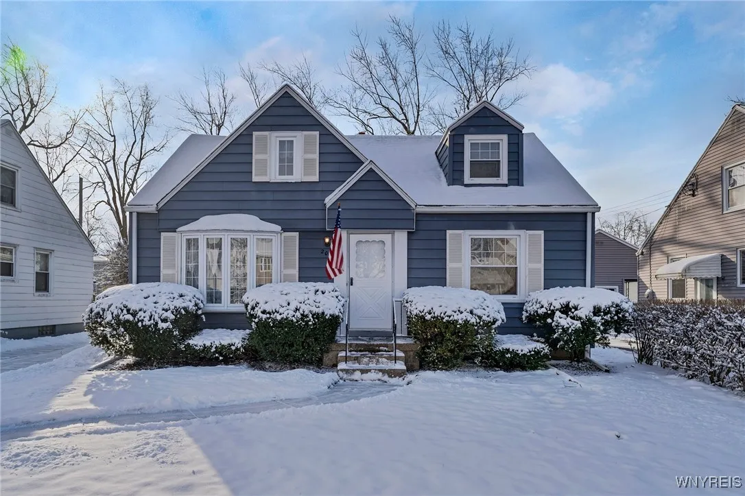 206 Wrexham Court North, Tonawanda-town, New York, Tonawanda, New York 14150, 4 Bedrooms Bedrooms, 7 Rooms Rooms,1 BathroomBathrooms,Residential Lease,Closed,206 Wrexham Court North, Tonawanda-town, New York ,0,B1584139