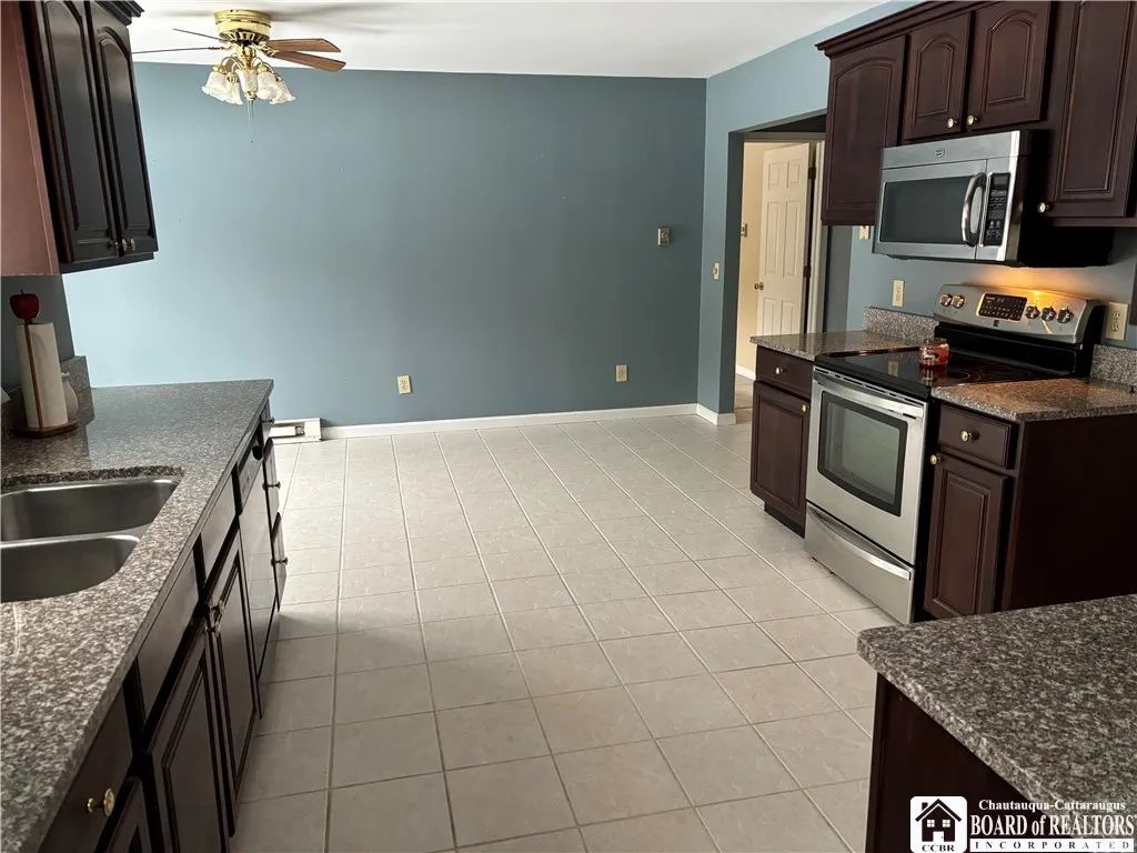 9178 Walden Road, Pomfret, New York 14716, Pomfret, New York 14716, 3 Bedrooms Bedrooms, 9 Rooms Rooms,2 BathroomsBathrooms,Residential,For Sale,9178 Walden Road, Pomfret, New York 14716,R1584588