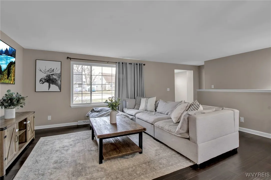 3031 Walbridge Drive, Hamburg, New York 14075, Hamburg, New York 14075, 3 Bedrooms Bedrooms, 9 Rooms Rooms,2 BathroomsBathrooms,Residential,Closed,3031 Walbridge Drive, Hamburg, New York 14075,0,B1584700