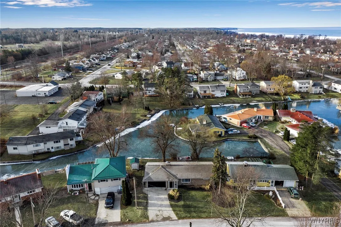 3031 Walbridge Drive, Hamburg, New York 14075, Hamburg, New York 14075, 3 Bedrooms Bedrooms, 9 Rooms Rooms,2 BathroomsBathrooms,Residential,Closed,3031 Walbridge Drive, Hamburg, New York 14075,0,B1584700