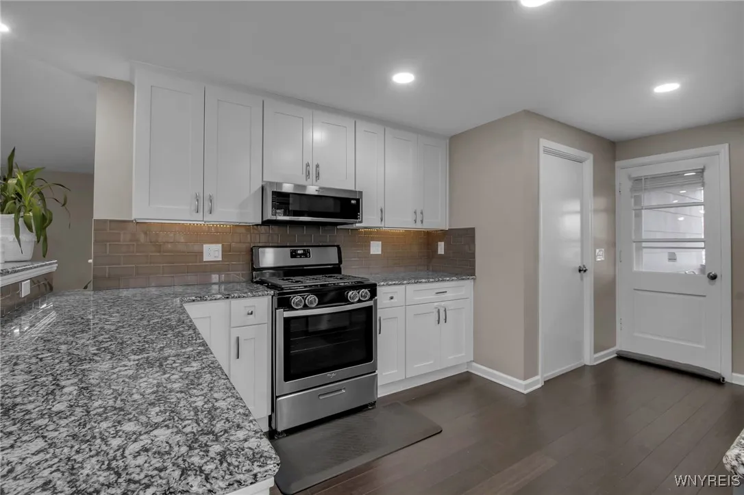 3031 Walbridge Drive, Hamburg, New York 14075, Hamburg, New York 14075, 3 Bedrooms Bedrooms, 9 Rooms Rooms,2 BathroomsBathrooms,Residential,Closed,3031 Walbridge Drive, Hamburg, New York 14075,0,B1584700