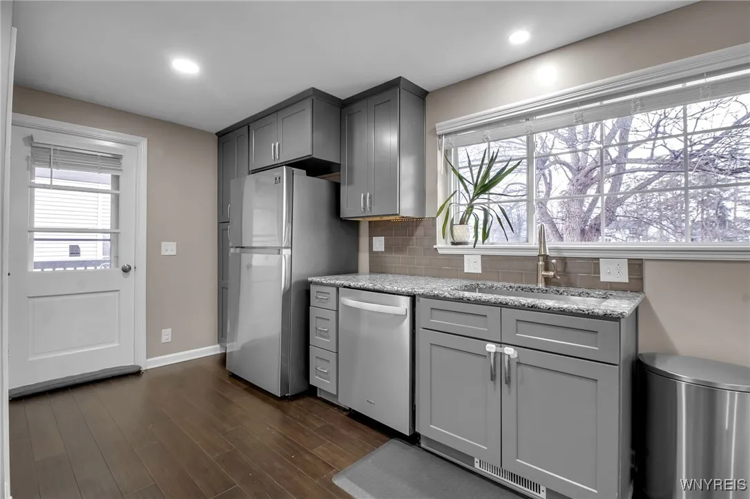 3031 Walbridge Drive, Hamburg, New York 14075, Hamburg, New York 14075, 3 Bedrooms Bedrooms, 9 Rooms Rooms,2 BathroomsBathrooms,Residential,Closed,3031 Walbridge Drive, Hamburg, New York 14075,0,B1584700