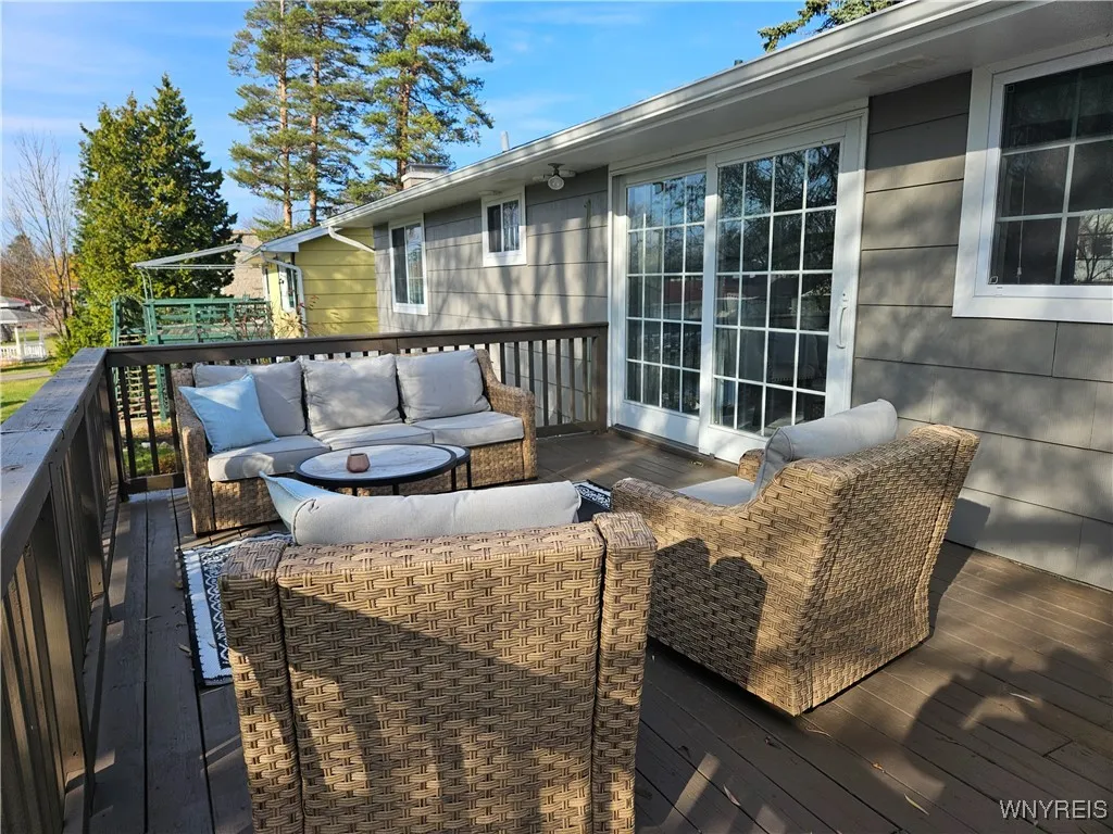 3031 Walbridge Drive, Hamburg, New York 14075, Hamburg, New York 14075, 3 Bedrooms Bedrooms, 9 Rooms Rooms,2 BathroomsBathrooms,Residential,Closed,3031 Walbridge Drive, Hamburg, New York 14075,0,B1584700
