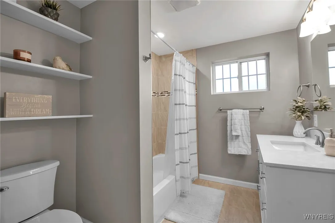 3031 Walbridge Drive, Hamburg, New York 14075, Hamburg, New York 14075, 3 Bedrooms Bedrooms, 9 Rooms Rooms,2 BathroomsBathrooms,Residential,Closed,3031 Walbridge Drive, Hamburg, New York 14075,0,B1584700