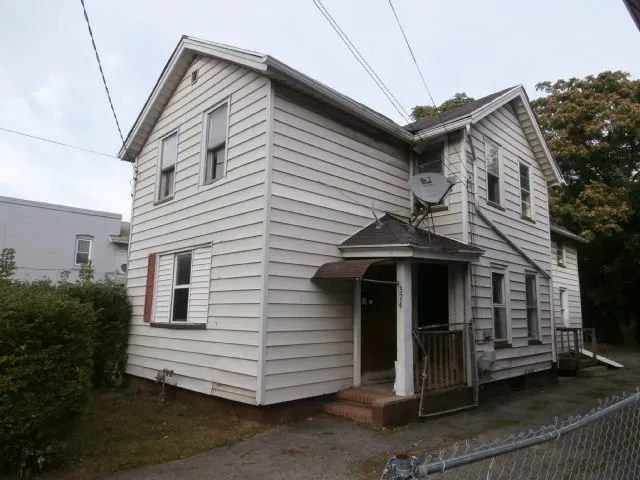374 Ames Street, Rochester, New York 14611, Rochester, New York 14611, 4 Bedrooms Bedrooms, ,2 BathroomsBathrooms,Residential,For Sale,374 Ames Street, Rochester, New York 14611,R1584828