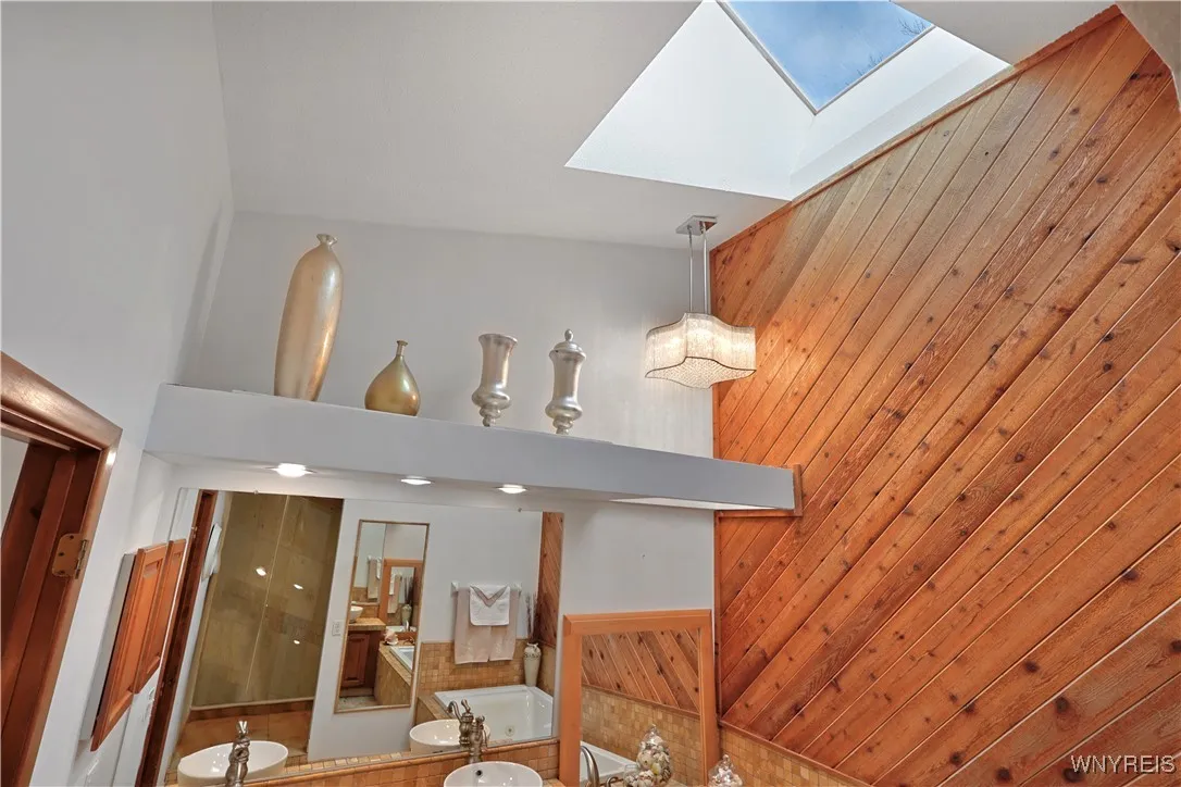 Owners suite bathroom