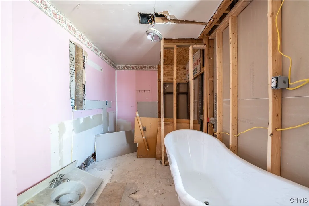 579 John Street, Little Falls-city, New York 13365, Little Falls City, New York 13365, 4 Bedrooms Bedrooms, 8 Rooms Rooms,1 BathroomBathrooms,Residential,For Sale,579 John Street, Little Falls-city, New York 13365,0,S1584907