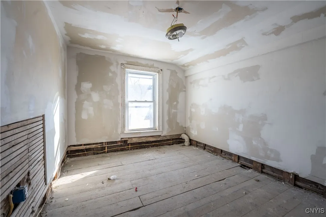 579 John Street, Little Falls-city, New York 13365, Little Falls City, New York 13365, 4 Bedrooms Bedrooms, 8 Rooms Rooms,1 BathroomBathrooms,Residential,For Sale,579 John Street, Little Falls-city, New York 13365,0,S1584907