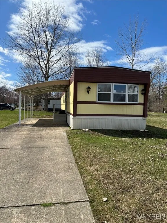 1072 Karen Drive, Evans, New York 14006, Evans, New York 14006, 2 Bedrooms Bedrooms, 5 Rooms Rooms,1 BathroomBathrooms,Residential,Closed,1072 Karen Drive, Evans, New York 14006,0,B1585093
