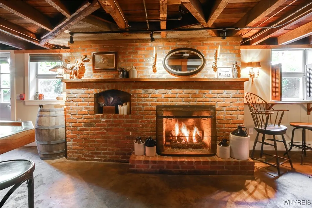Speakeasy fireplace 2