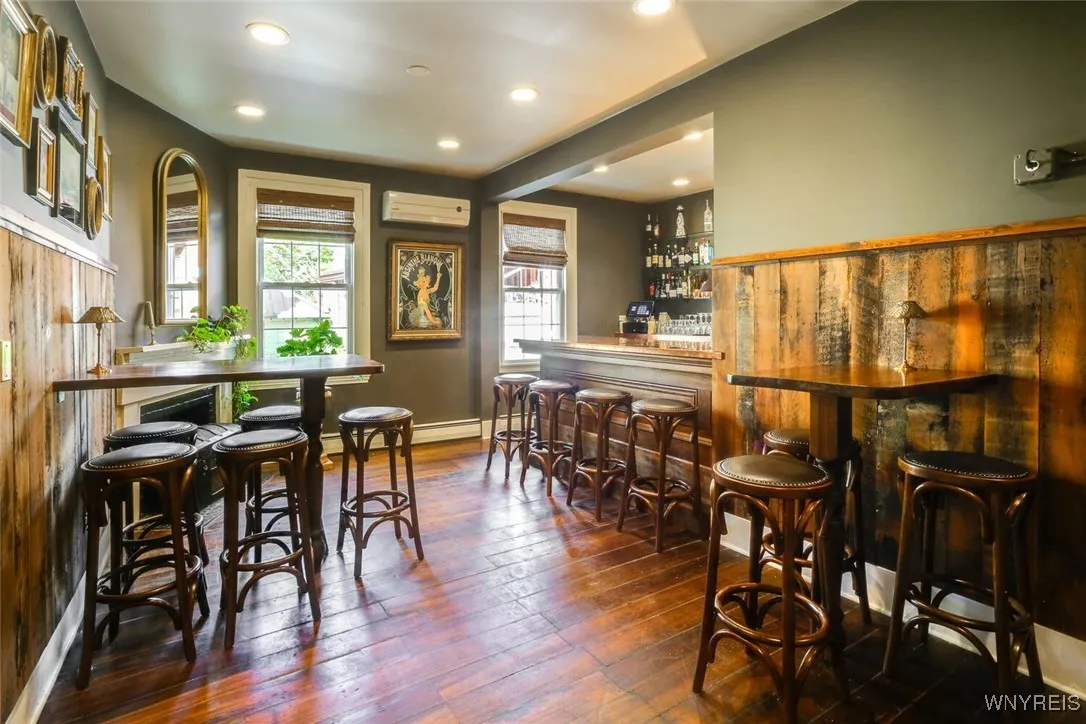 Upstairs bar room 1