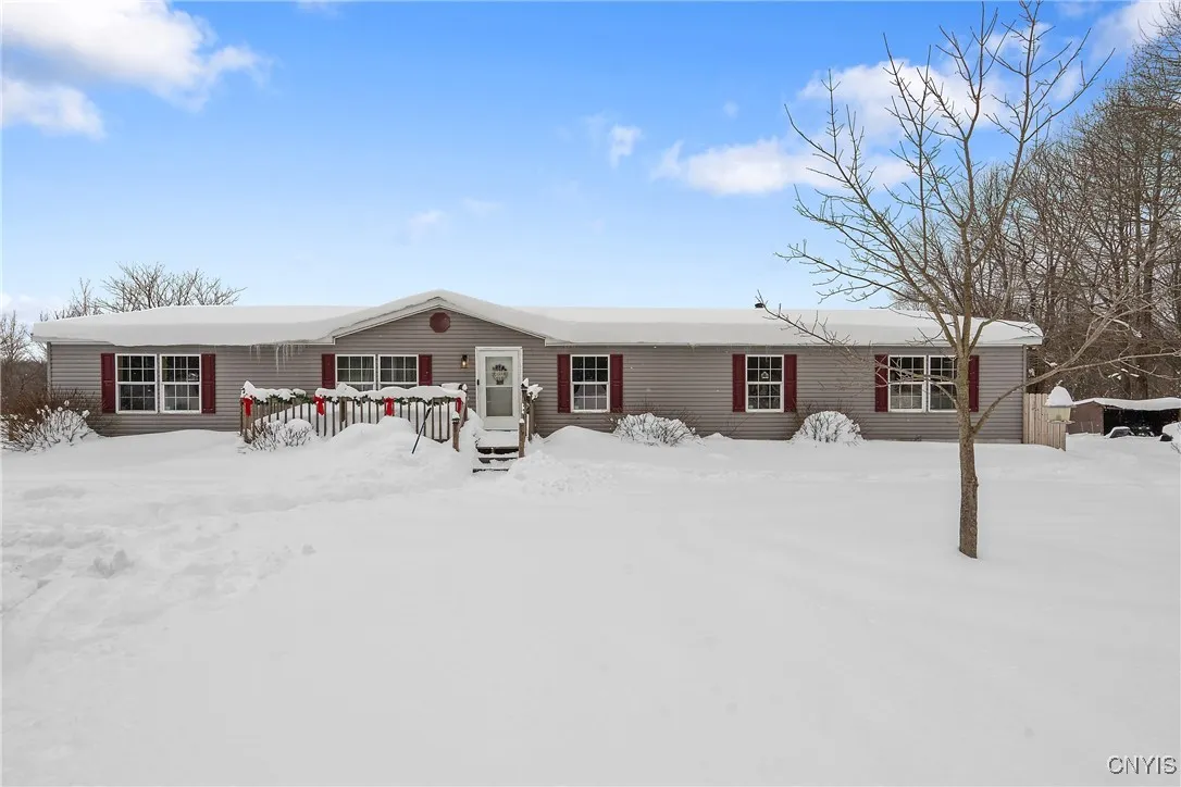 281 Ridge Road, Oswego-town, New York 13126, Oswego, New York 13126, 4 Bedrooms Bedrooms, 10 Rooms Rooms,2 BathroomsBathrooms,Residential,Closed,281 Ridge Road, Oswego-town, New York 13126,0,S1585114