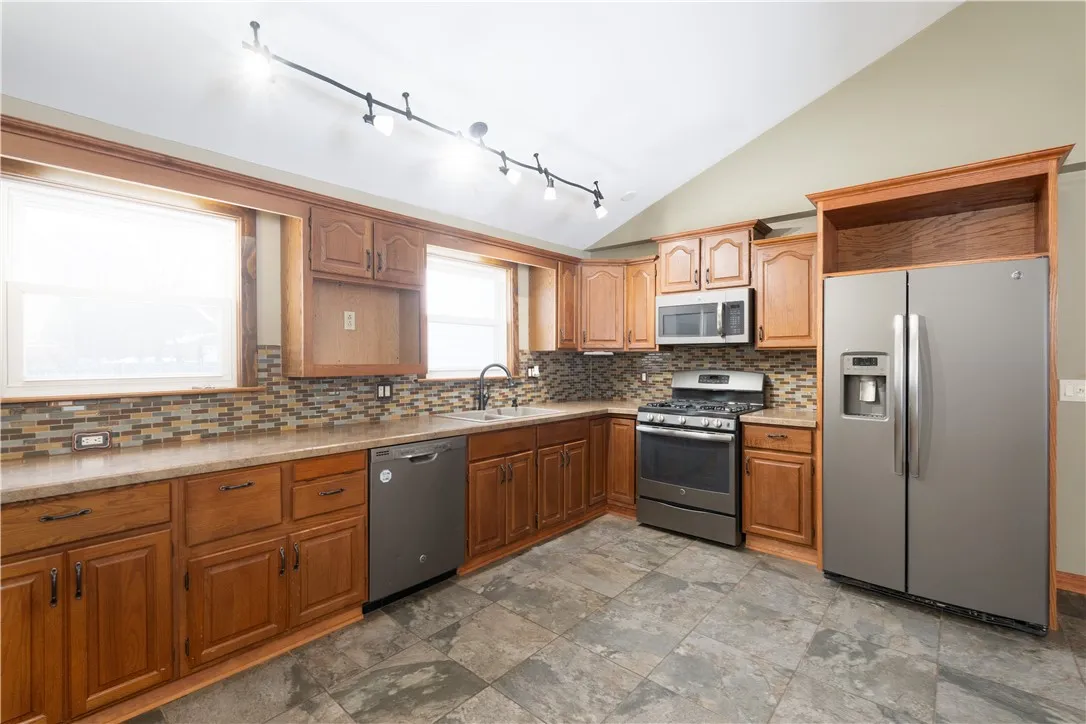 4683 Parker Road, Hamburg, New York 14075, Hamburg, New York 14075, 3 Bedrooms Bedrooms, 6 Rooms Rooms,1 BathroomBathrooms,Residential,Closed,4683 Parker Road, Hamburg, New York 14075,0,R1585022