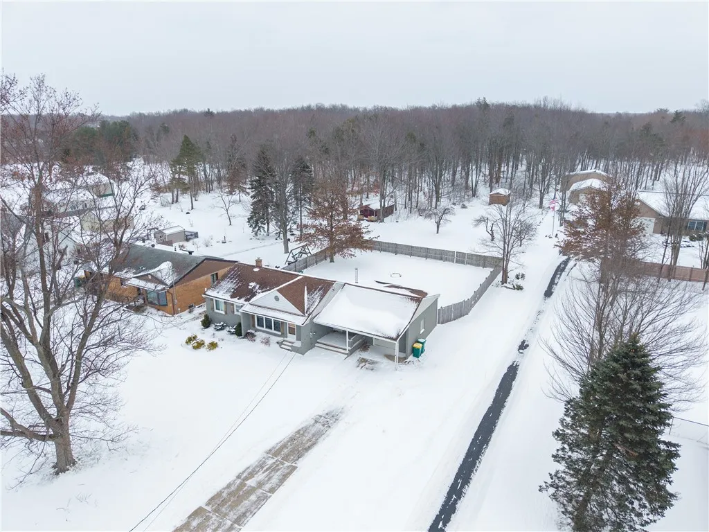 4683 Parker Road, Hamburg, New York 14075, Hamburg, New York 14075, 3 Bedrooms Bedrooms, 6 Rooms Rooms,1 BathroomBathrooms,Residential,Closed,4683 Parker Road, Hamburg, New York 14075,0,R1585022