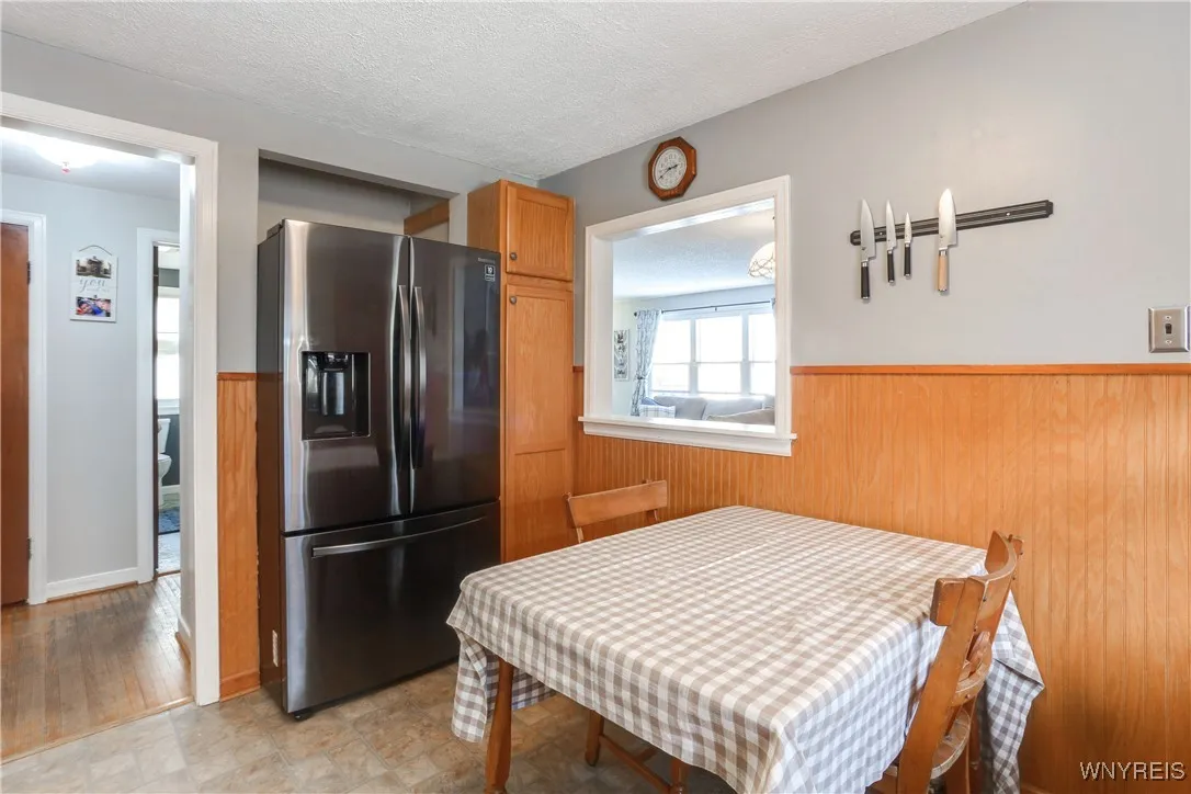 72 Oakridge Avenue, Tonawanda-town, New York 14217, Tonawanda, New York 14217, 2 Bedrooms Bedrooms, 6 Rooms Rooms,1 BathroomBathrooms,Residential,Closed,72 Oakridge Avenue, Tonawanda-town, New York 14217,0,B1585271