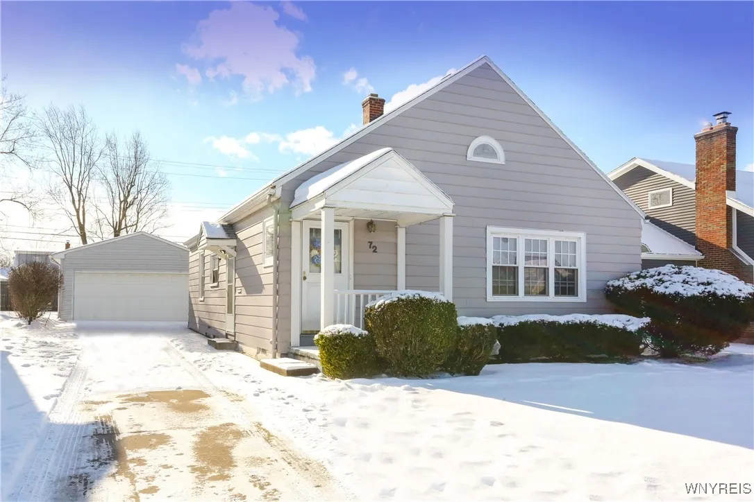 72 Oakridge Avenue, Tonawanda-town, New York 14217, Tonawanda, New York 14217, 2 Bedrooms Bedrooms, 6 Rooms Rooms,1 BathroomBathrooms,Residential,Closed,72 Oakridge Avenue, Tonawanda-town, New York 14217,0,B1585271