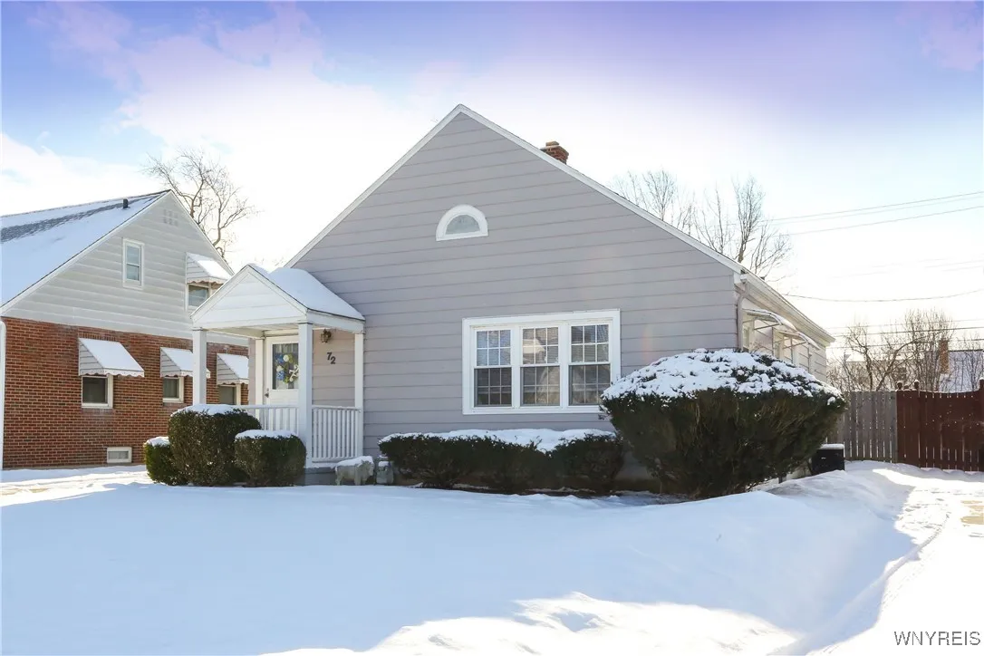 72 Oakridge Avenue, Tonawanda-town, New York 14217, Tonawanda, New York 14217, 2 Bedrooms Bedrooms, 6 Rooms Rooms,1 BathroomBathrooms,Residential,Closed,72 Oakridge Avenue, Tonawanda-town, New York 14217,0,B1585271