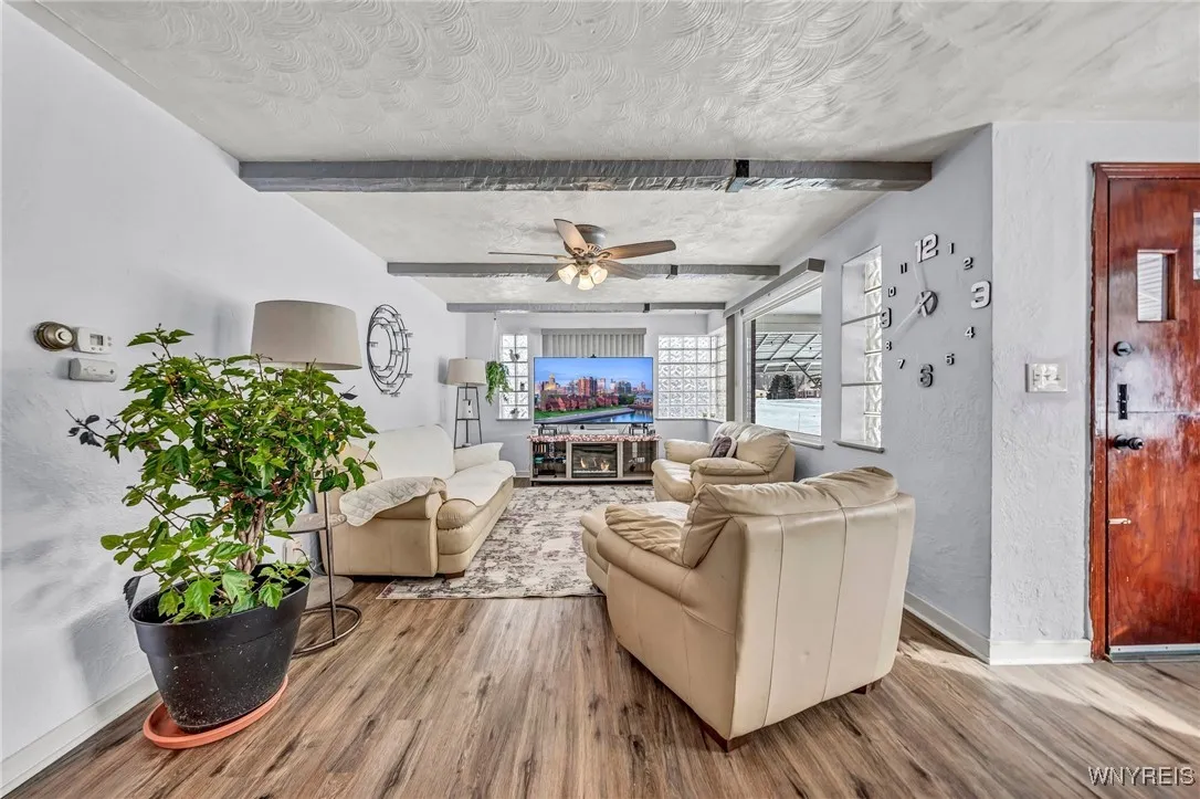 4844 Mount Vernon Boulevard, Hamburg, New York 140, Hamburg, New York 14075, 2 Bedrooms Bedrooms, 10 Rooms Rooms,2 BathroomsBathrooms,Residential,Closed,4844 Mount Vernon Boulevard, Hamburg, New York 140,0,B1585170
