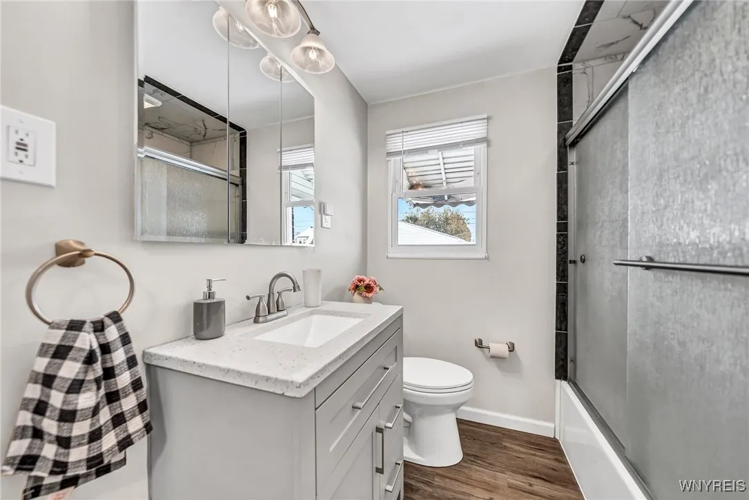 4844 Mount Vernon Boulevard, Hamburg, New York 140, Hamburg, New York 14075, 2 Bedrooms Bedrooms, 10 Rooms Rooms,2 BathroomsBathrooms,Residential,Closed,4844 Mount Vernon Boulevard, Hamburg, New York 140,0,B1585170