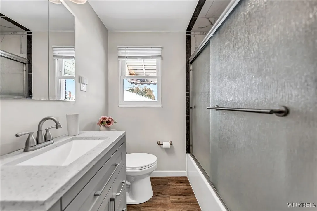 4844 Mount Vernon Boulevard, Hamburg, New York 140, Hamburg, New York 14075, 2 Bedrooms Bedrooms, 10 Rooms Rooms,2 BathroomsBathrooms,Residential,Closed,4844 Mount Vernon Boulevard, Hamburg, New York 140,0,B1585170