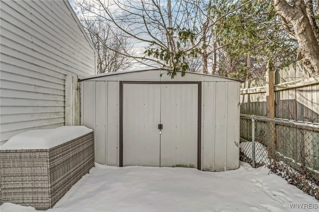 4844 Mount Vernon Boulevard, Hamburg, New York 140, Hamburg, New York 14075, 2 Bedrooms Bedrooms, 10 Rooms Rooms,2 BathroomsBathrooms,Residential,Closed,4844 Mount Vernon Boulevard, Hamburg, New York 140,0,B1585170