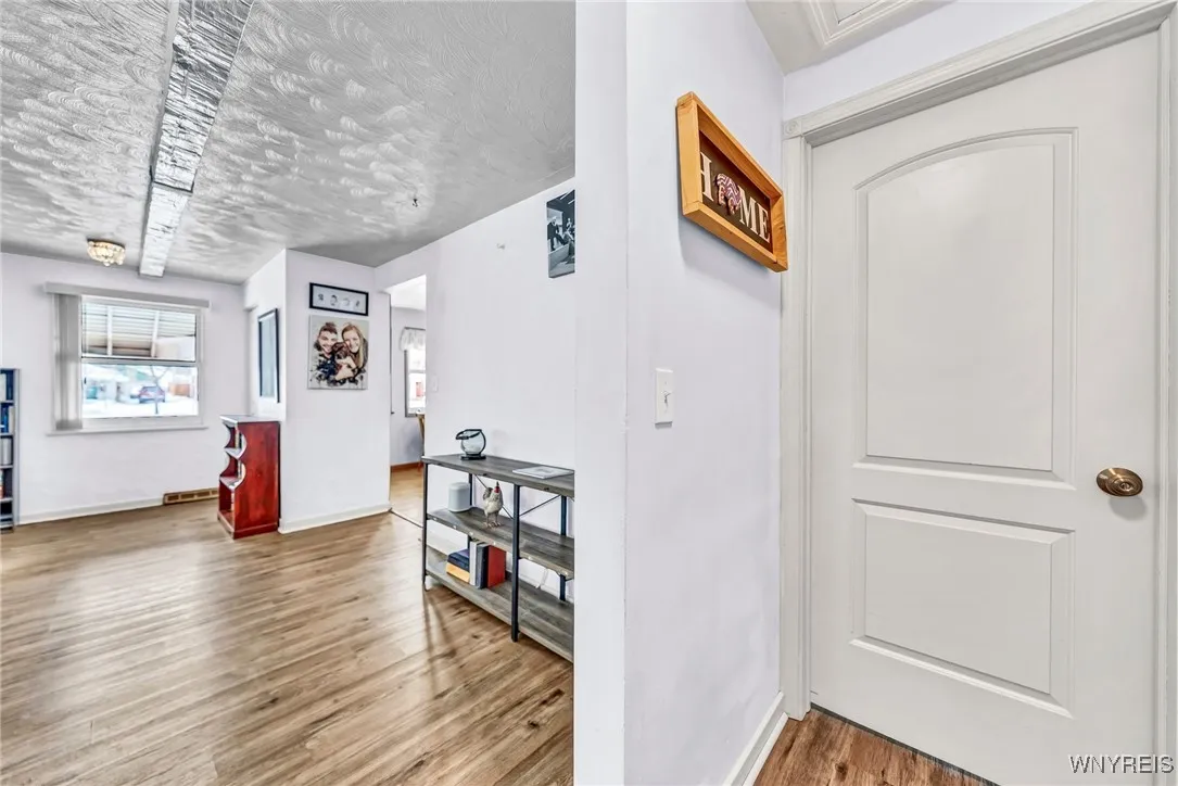 4844 Mount Vernon Boulevard, Hamburg, New York 140, Hamburg, New York 14075, 2 Bedrooms Bedrooms, 10 Rooms Rooms,2 BathroomsBathrooms,Residential,Closed,4844 Mount Vernon Boulevard, Hamburg, New York 140,0,B1585170
