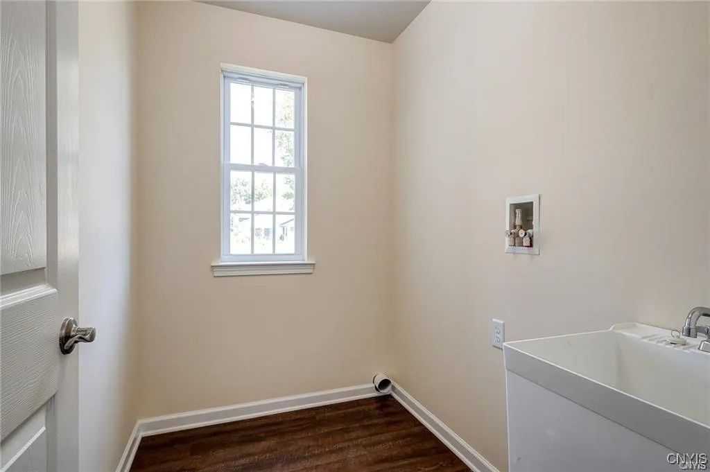8180 Rachel Court, Clay, New York 13027, Clay, New York 13027, 2 Bedrooms Bedrooms, 6 Rooms Rooms,2 BathroomsBathrooms,Residential,For Sale,8180 Rachel Court, Clay, New York 13027,0,S1585404