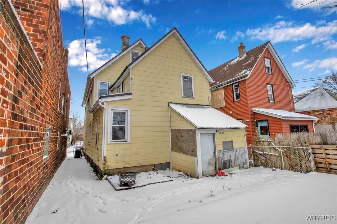 107 Brayton Street, Buffalo, New York 14213, Buffalo, New York 14213, 5 Bedrooms Bedrooms, ,2 BathroomsBathrooms,Residential,Closed,107 Brayton Street, Buffalo, New York 14213,0,B1585365