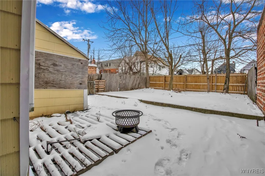 107 Brayton Street, Buffalo, New York 14213, Buffalo, New York 14213, 5 Bedrooms Bedrooms, ,2 BathroomsBathrooms,Residential,Closed,107 Brayton Street, Buffalo, New York 14213,0,B1585365