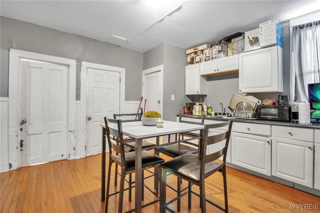 107 Brayton Street, Buffalo, New York 14213, Buffalo, New York 14213, 5 Bedrooms Bedrooms, ,2 BathroomsBathrooms,Residential,Closed,107 Brayton Street, Buffalo, New York 14213,0,B1585365