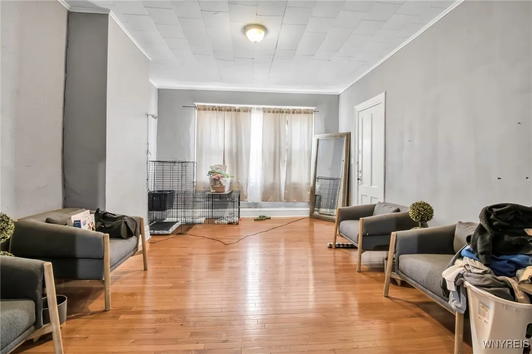 107 Brayton Street, Buffalo, New York 14213, Buffalo, New York 14213, 5 Bedrooms Bedrooms, ,2 BathroomsBathrooms,Residential,Closed,107 Brayton Street, Buffalo, New York 14213,0,B1585365