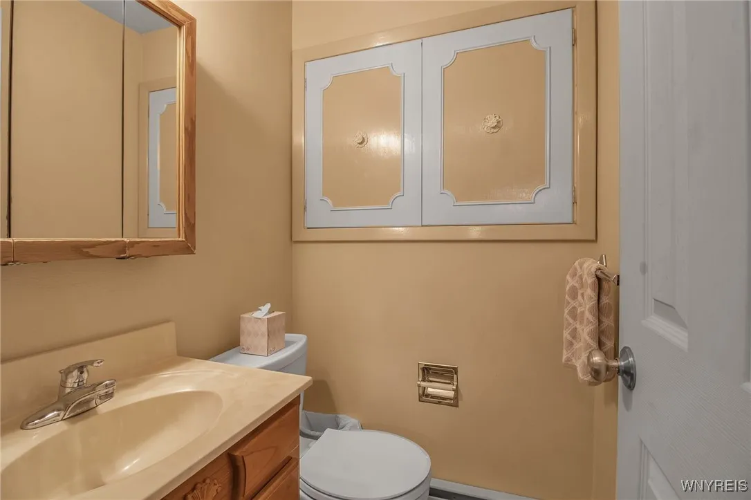 50 Pleasantview Drive, Elma, New York 14052, Elma, New York 14052, 3 Bedrooms Bedrooms, 7 Rooms Rooms,1 BathroomBathrooms,Residential,Closed,50 Pleasantview Drive, Elma, New York 14052,0,B1584796