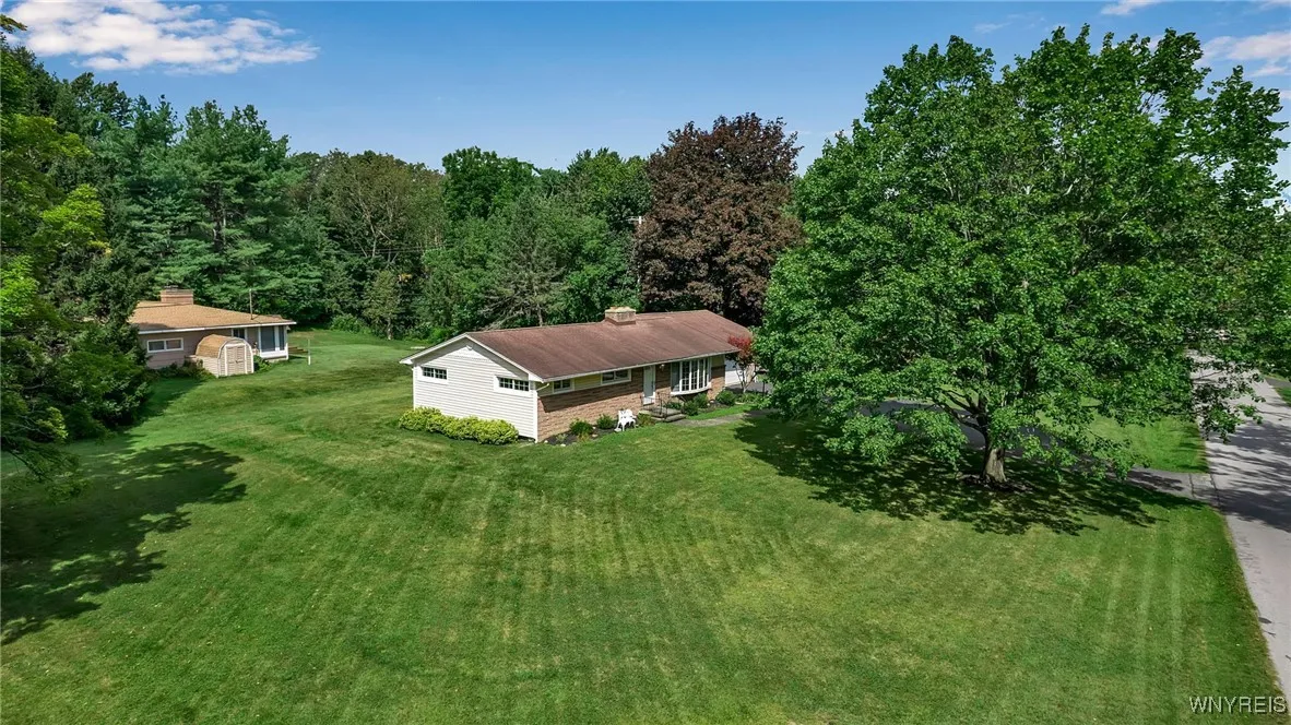 50 Pleasantview Drive, Elma, New York 14052, Elma, New York 14052, 3 Bedrooms Bedrooms, 7 Rooms Rooms,1 BathroomBathrooms,Residential,Closed,50 Pleasantview Drive, Elma, New York 14052,0,B1584796