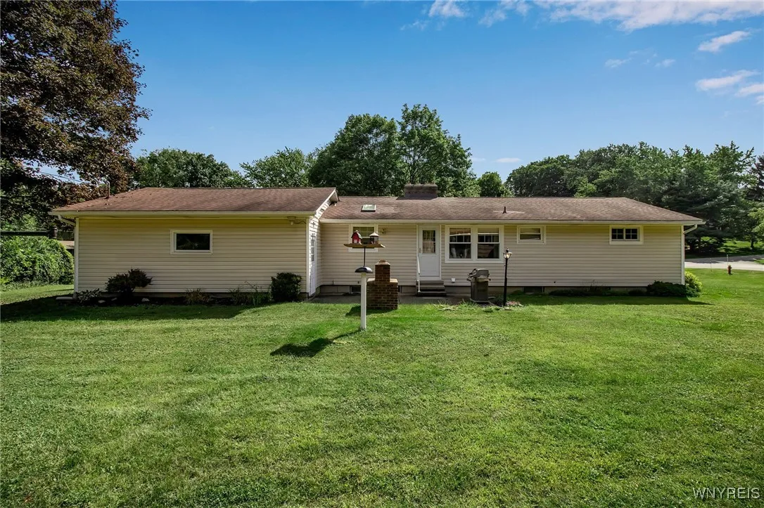 50 Pleasantview Drive, Elma, New York 14052, Elma, New York 14052, 3 Bedrooms Bedrooms, 7 Rooms Rooms,1 BathroomBathrooms,Residential,Closed,50 Pleasantview Drive, Elma, New York 14052,0,B1584796