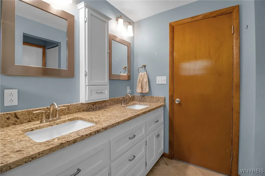 50 Pleasantview Drive, Elma, New York 14052, Elma, New York 14052, 3 Bedrooms Bedrooms, 7 Rooms Rooms,1 BathroomBathrooms,Residential,Closed,50 Pleasantview Drive, Elma, New York 14052,0,B1584796