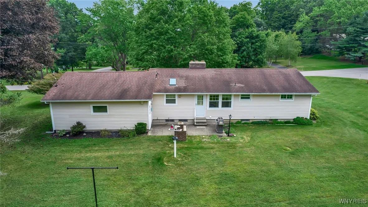 50 Pleasantview Drive, Elma, New York 14052, Elma, New York 14052, 3 Bedrooms Bedrooms, 7 Rooms Rooms,1 BathroomBathrooms,Residential,Closed,50 Pleasantview Drive, Elma, New York 14052,0,B1584796
