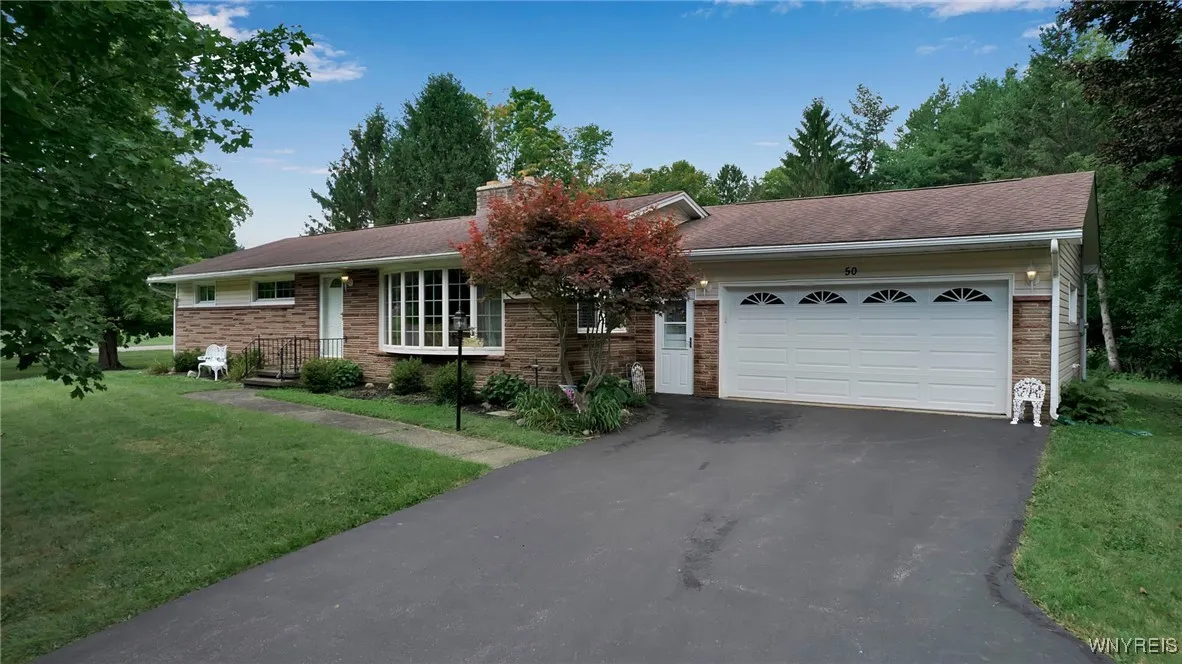 50 Pleasantview Drive, Elma, New York 14052, Elma, New York 14052, 3 Bedrooms Bedrooms, 7 Rooms Rooms,1 BathroomBathrooms,Residential,Closed,50 Pleasantview Drive, Elma, New York 14052,0,B1584796