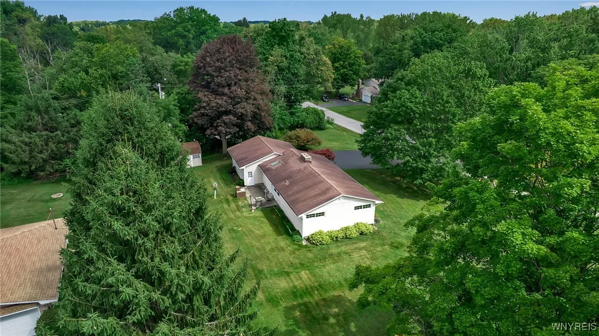 50 Pleasantview Drive, Elma, New York 14052, Elma, New York 14052, 3 Bedrooms Bedrooms, 7 Rooms Rooms,1 BathroomBathrooms,Residential,Closed,50 Pleasantview Drive, Elma, New York 14052,0,B1584796