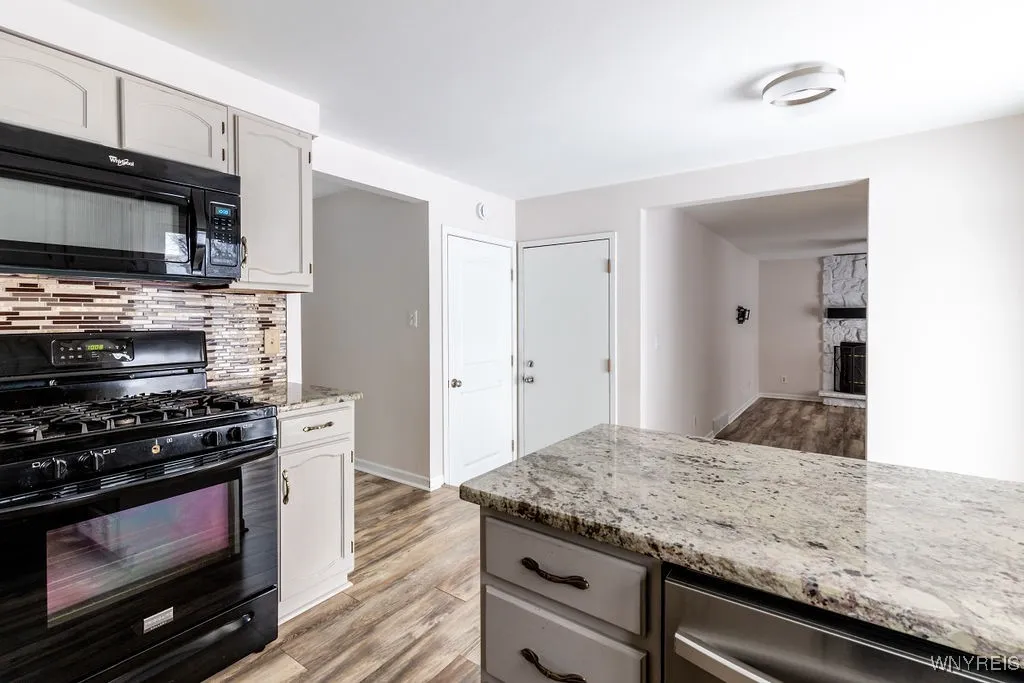 939 Baseline Road, Grand Island, New York 14072, Grand Island, New York 14072, 3 Bedrooms Bedrooms, 7 Rooms Rooms,2 BathroomsBathrooms,Residential,Closed,939 Baseline Road, Grand Island, New York 14072,0,B1584512