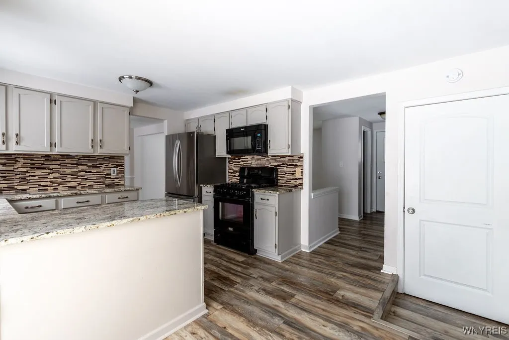 939 Baseline Road, Grand Island, New York 14072, Grand Island, New York 14072, 3 Bedrooms Bedrooms, 7 Rooms Rooms,2 BathroomsBathrooms,Residential,Closed,939 Baseline Road, Grand Island, New York 14072,0,B1584512