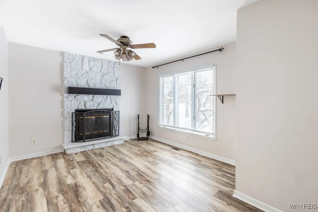 939 Baseline Road, Grand Island, New York 14072, Grand Island, New York 14072, 3 Bedrooms Bedrooms, 7 Rooms Rooms,2 BathroomsBathrooms,Residential,Closed,939 Baseline Road, Grand Island, New York 14072,0,B1584512