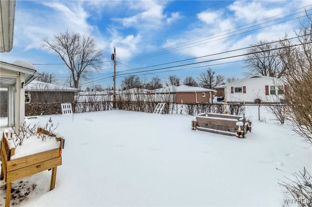 105 Delta Road, Amherst, New York 14226, Amherst, New York 14226, 3 Bedrooms Bedrooms, 6 Rooms Rooms,1 BathroomBathrooms,Residential,Closed,105 Delta Road, Amherst, New York 14226,0,B1585344