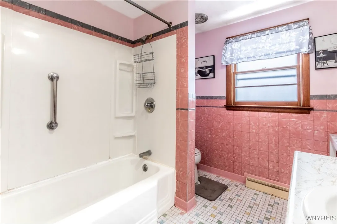 105 Delta Road, Amherst, New York 14226, Amherst, New York 14226, 3 Bedrooms Bedrooms, 6 Rooms Rooms,1 BathroomBathrooms,Residential,Closed,105 Delta Road, Amherst, New York 14226,0,B1585344